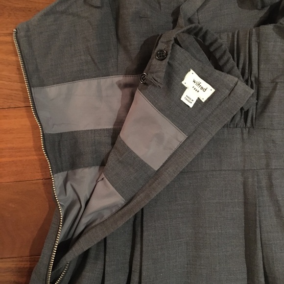 WILFRED 4 wool mini dress with removable straps, sweetheart neckline & pockets! - Picture 6 of 10